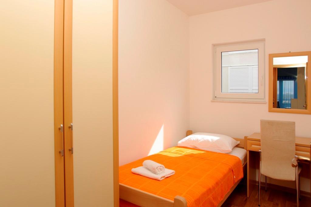 Aparthotel Marina Gromela Mirce Rom bilde